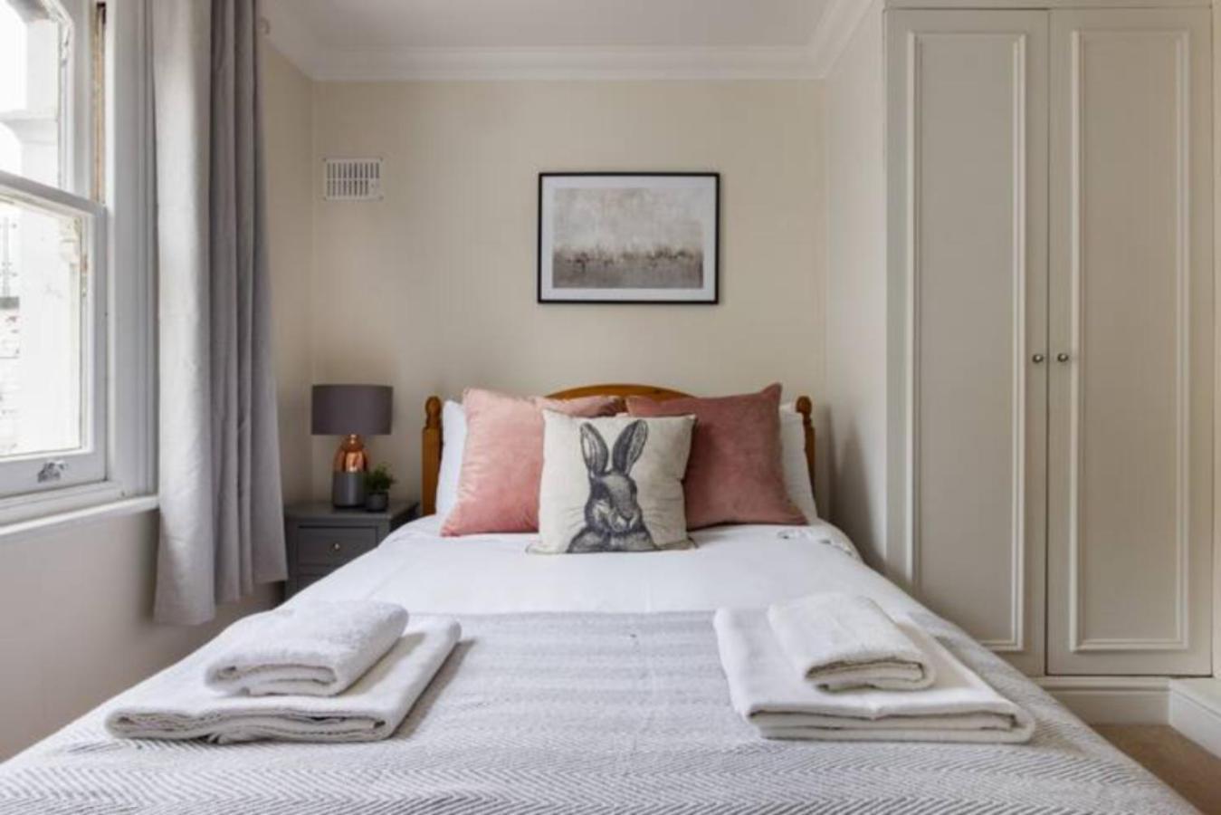 The West Kensington Collection Apartment Londra Exterior foto