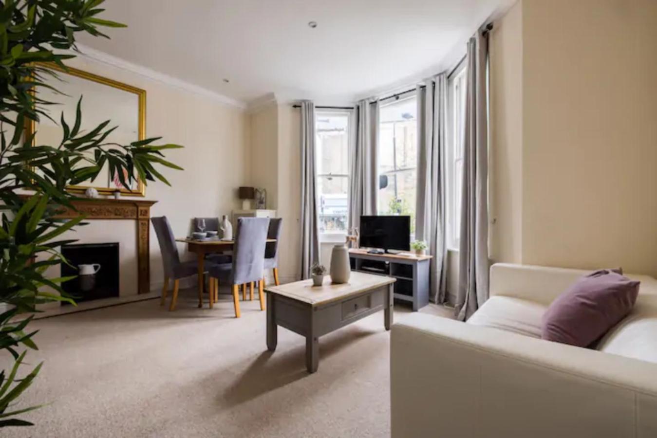 The West Kensington Collection Apartment Londra Exterior foto